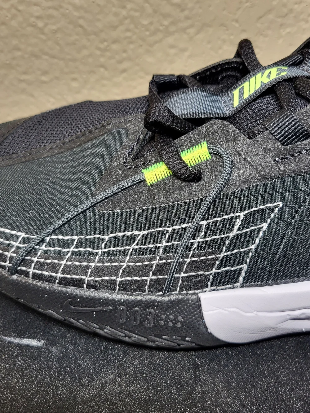 *NEW* Nike Air Zoom GT Cut 3 Black Anthracite GS Size 6Y Women's 7.5